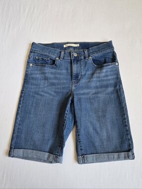 Levi's Classic Bermuda Shorts Jean Short Blue 26